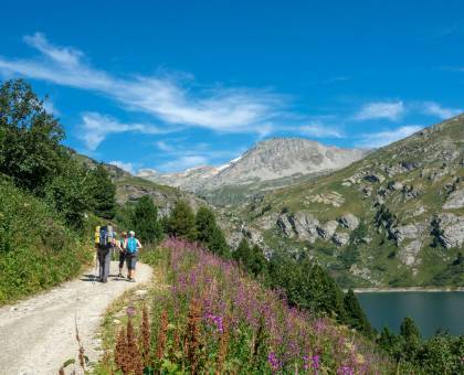 Randonneurs en direction du Fond d'Aussois © Chloé Tardivet - Parc national de la Vanoise