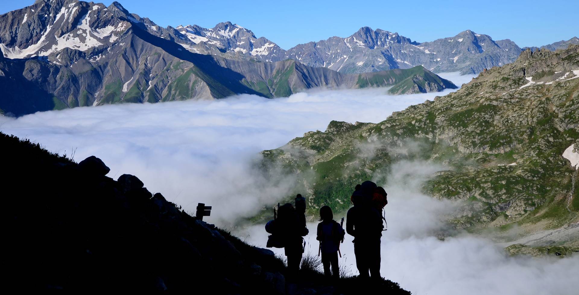 Montée au refuge du Pigeonnier © Ludovic Imberdis / Parc national des Ecrins