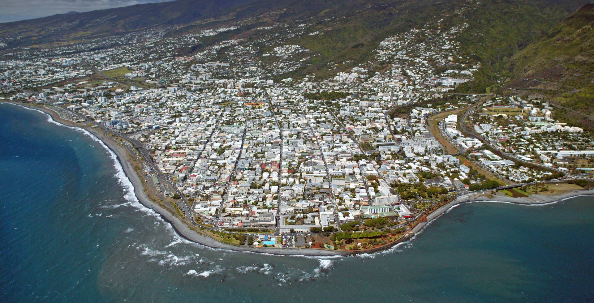 Vue aérienne de Saint-Denis © Hervé Douris / Parc national de La Réunion