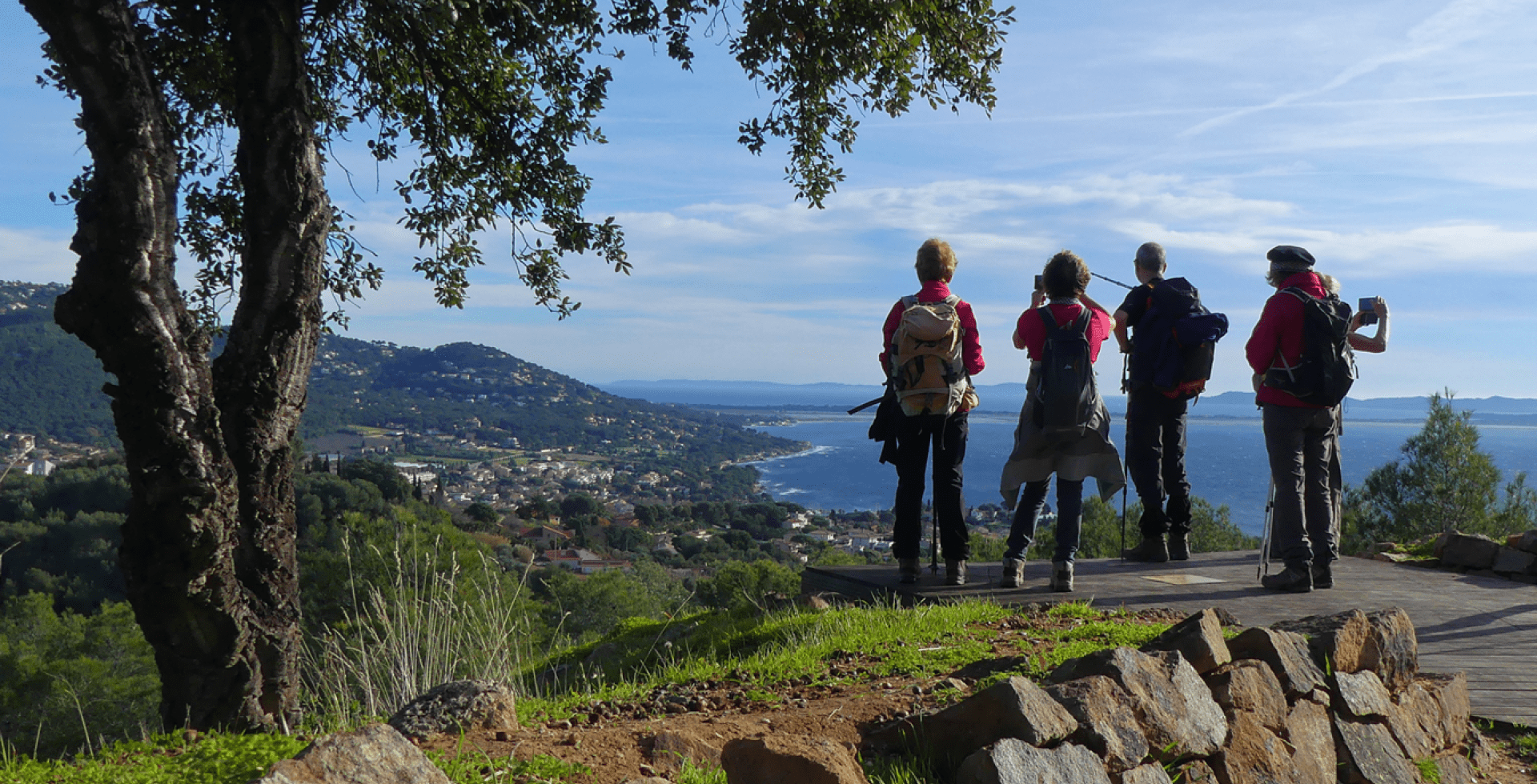 Vue sur la presqu'île de Giens depuis le massif de la Colle Noire © Muriel Gasquy - Parc national de Port-Cros