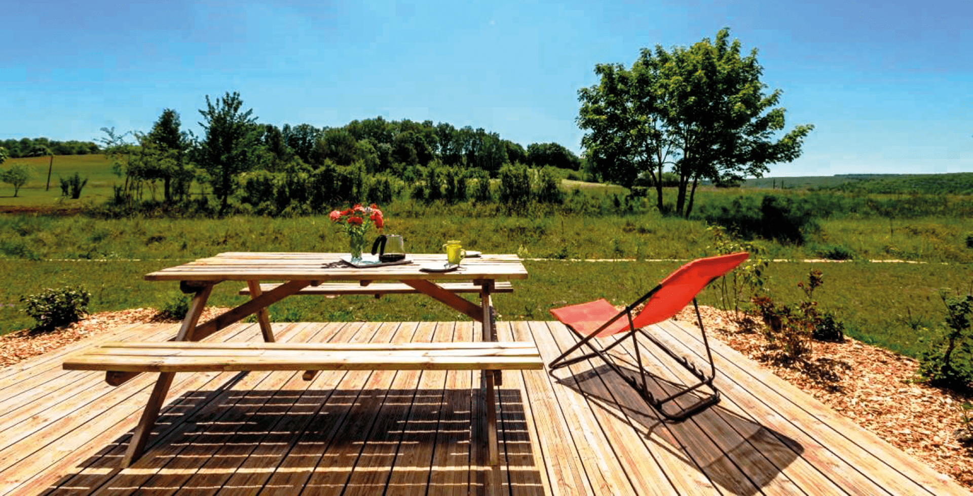 Gîte de la gare, terrasse © Mairie de Leuglay
