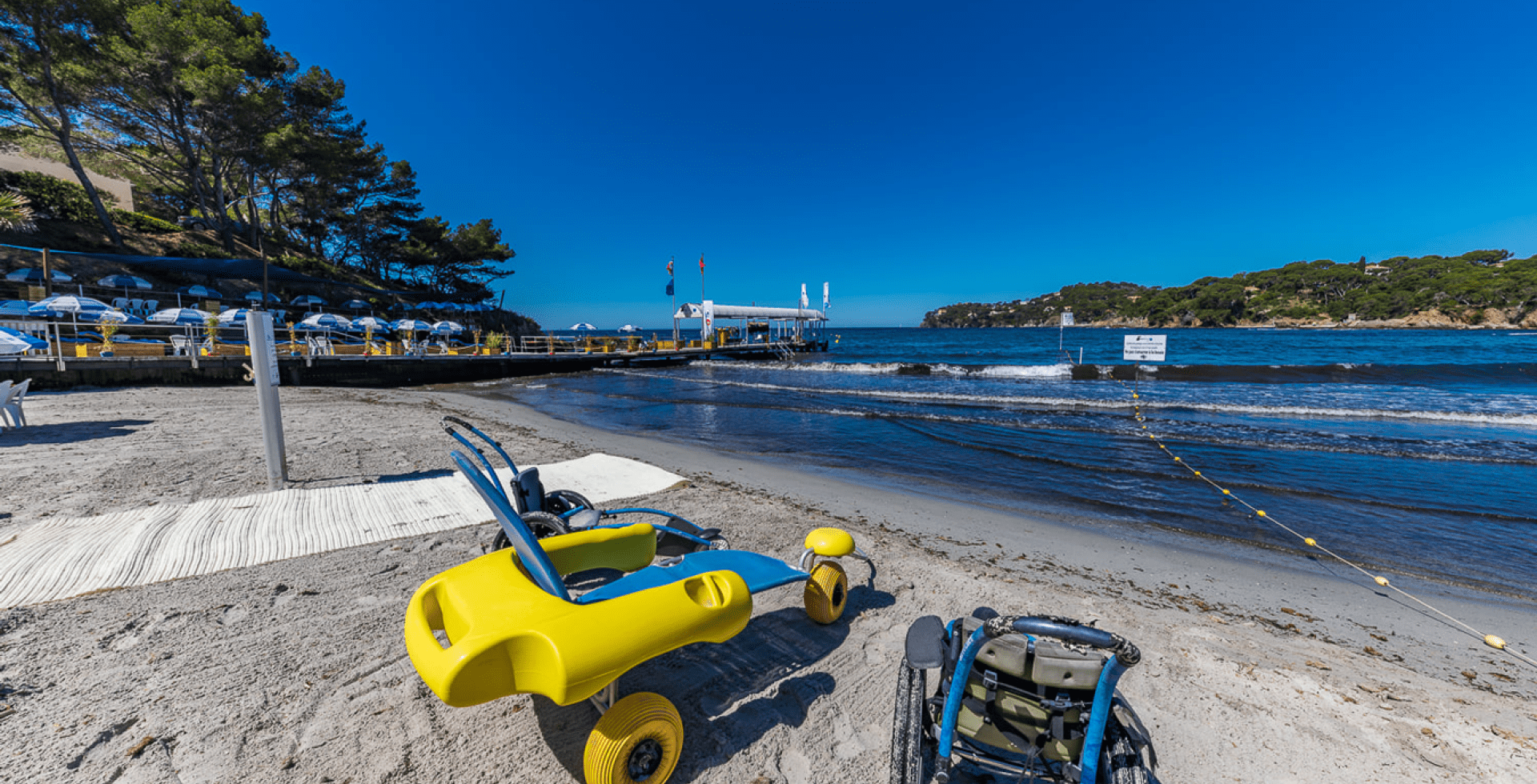 Tiralo, plage hôpital René Sabran © Un fauteuil à la mer