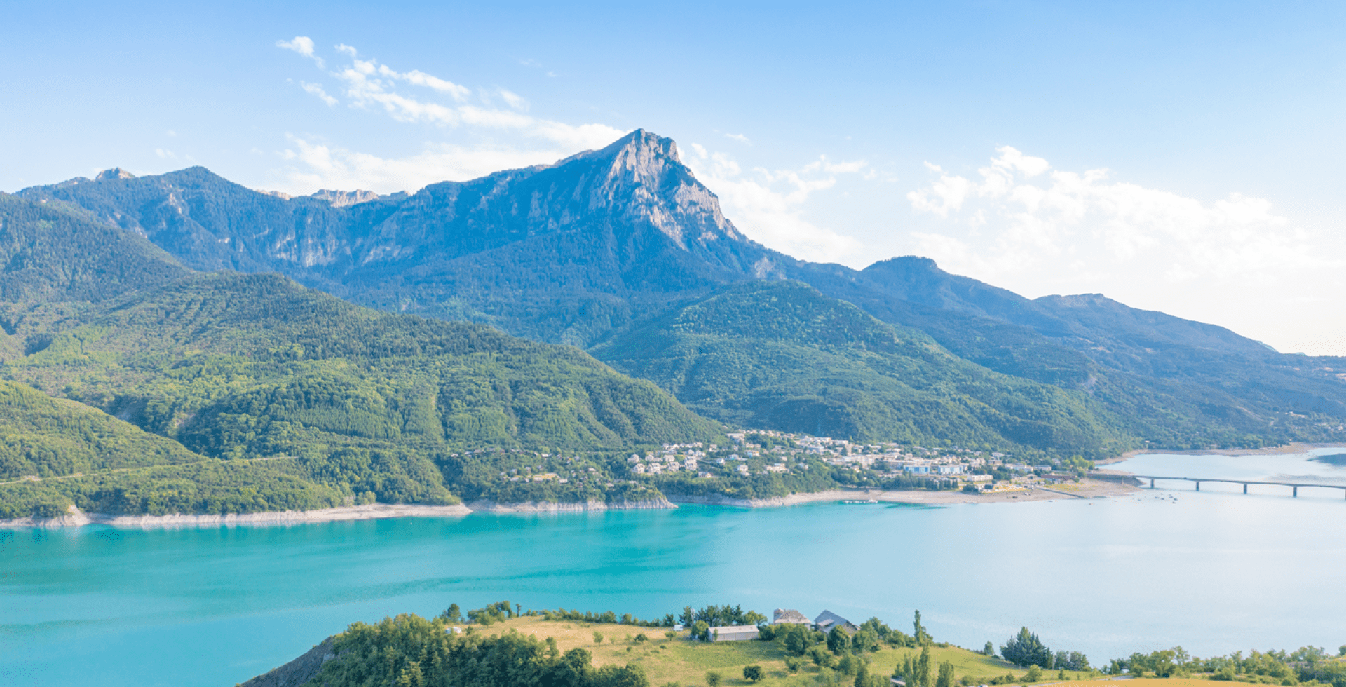 Lac de Serre-Ponçon depuis le Domaine du Mont Guillaume © Clo&Clem