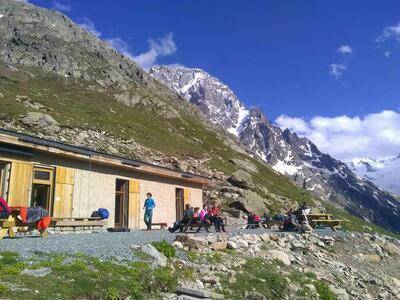 Refuge Temple Ecrins © D. Leguen Refuge Temple Ecrins © D. Leguen