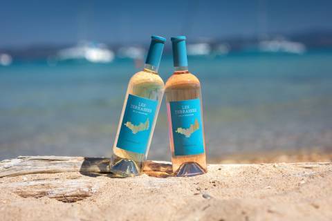 Vins, Les Terrasses, rosé et blanc © Domaine de la Courtade