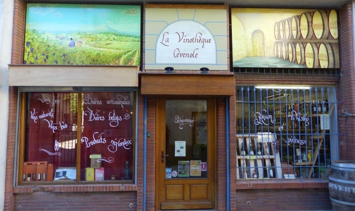 la vitrine (c) vinothèque cevenole