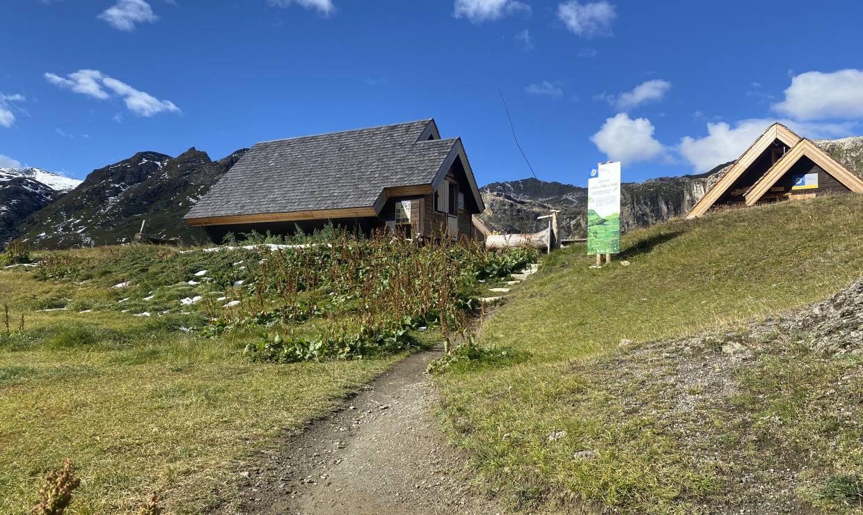En arrivant au refuge de Fond des Fours dans le Parc de la Vanoise