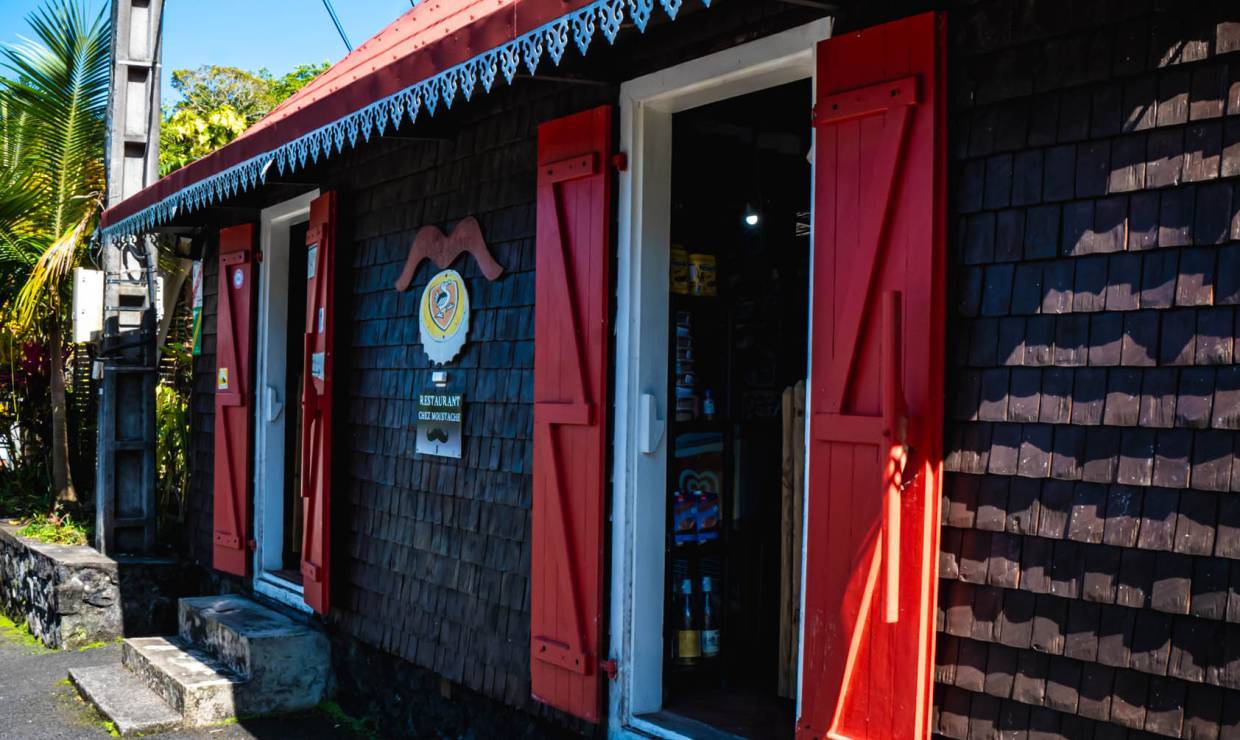 Restaurant Chez Moustache, marqué Esprit parc national