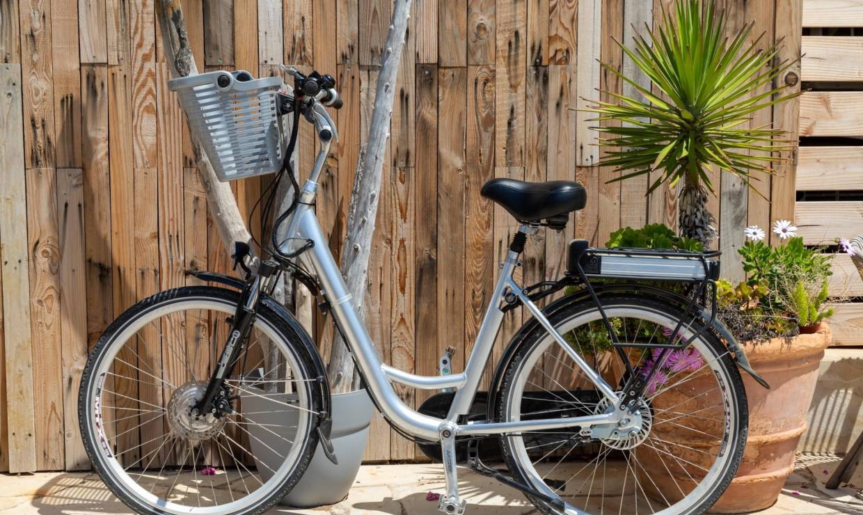 Vélo © Hôtel Almanarre Plage