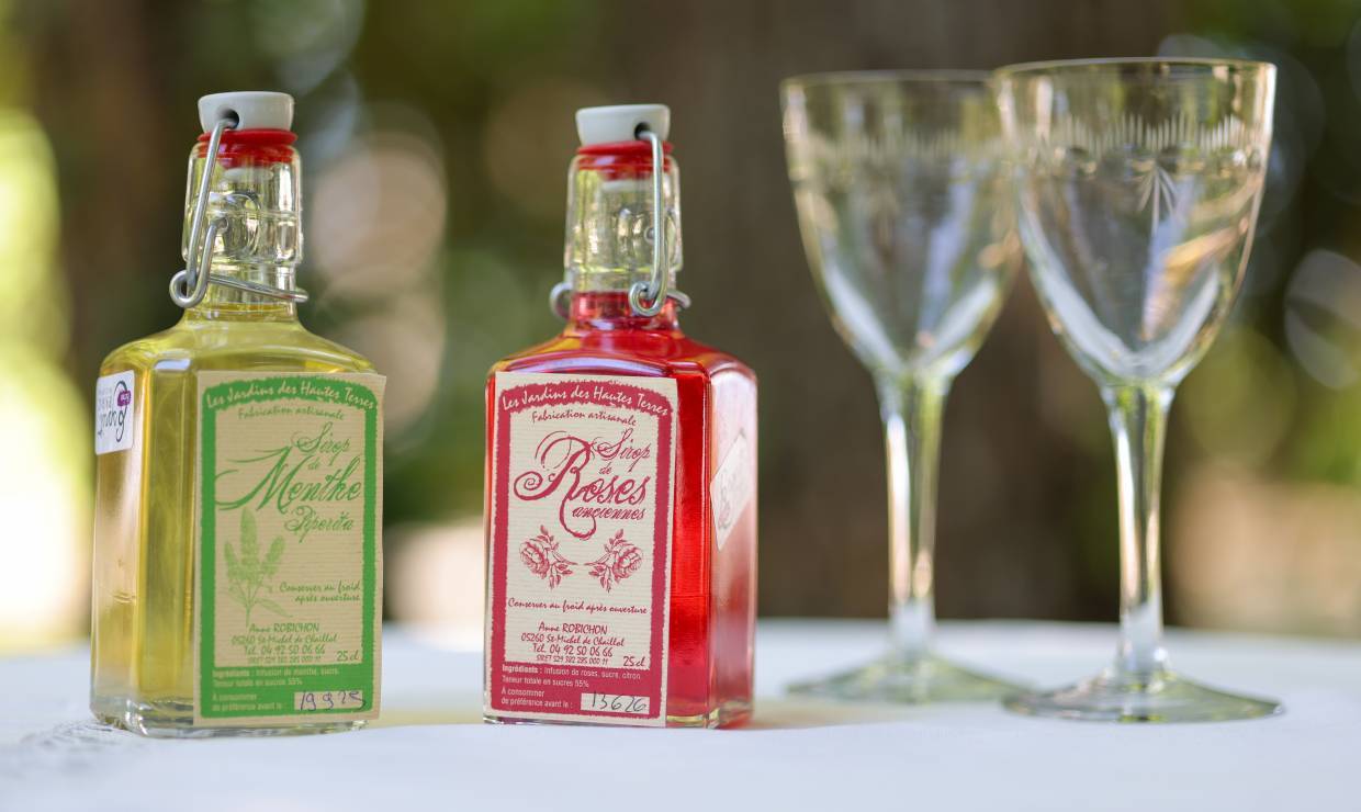 Les Jardins des Hautes Terres - Sirop de roses et sirop de menthe