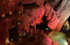 la grotte s'enflamme