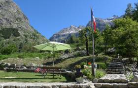 La terrasse_Chalet Alpin de la Bérarde