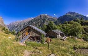Refuge des Clots © Bertrand Bodin - Parc  national des Ecrins
