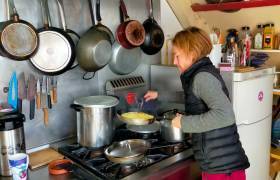 Claire, la gardienne du refuge de Fond des Fours en Vanoise