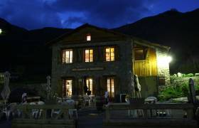 Gîte de Bousieyas de nuit