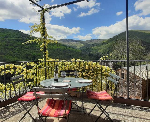 Terrasse © Clos de la Rouvière