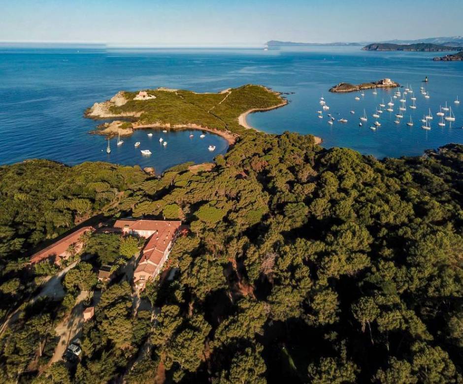 Vue aérienne © Le Mas du Langoustier