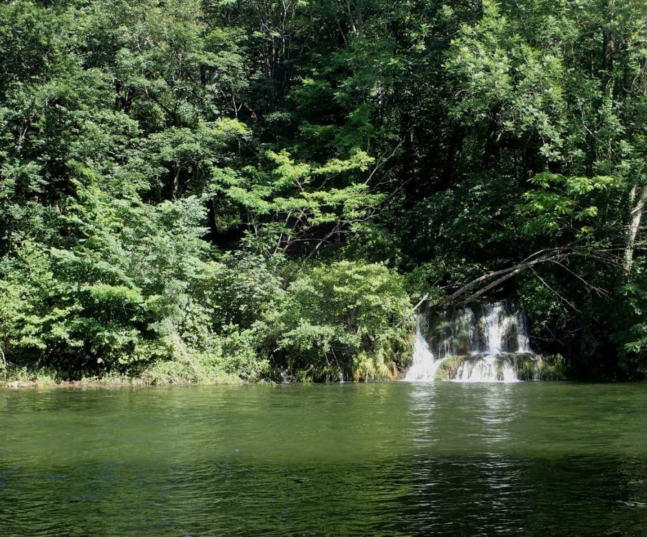 Cascade © Camping Le Petit Monde
