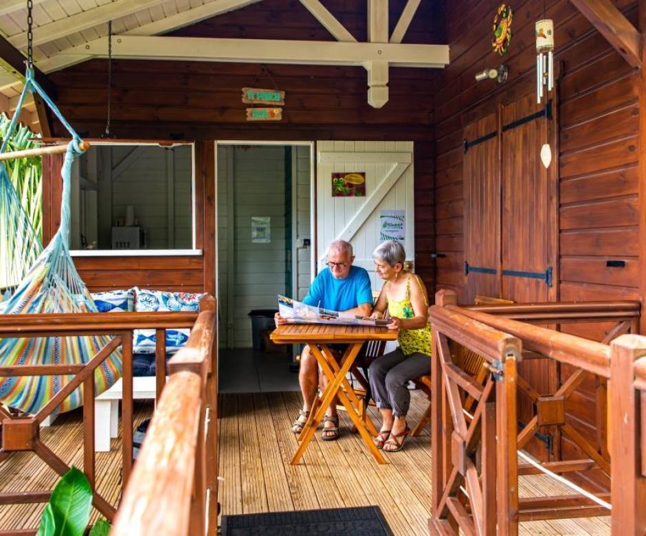Ilot Palmiers, gîte Touloulou, terrasse © Lara Balais - Parc national de la Guadeloupe