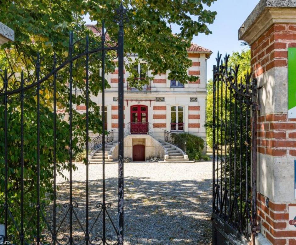 Portail © Villas du Parc en Bourgogne
