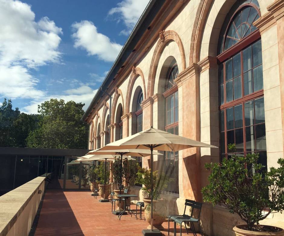 Maison Rouge, terrasse intérieure © Maison Rouge