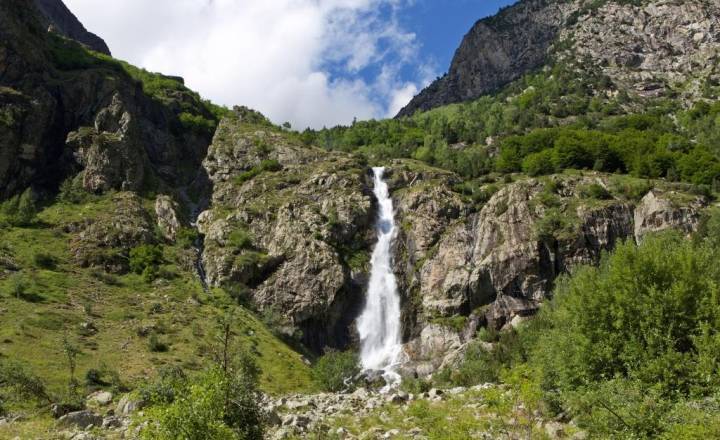 Cascade de la Pisse © Aurélia Payelle - Parc national des Ecrins