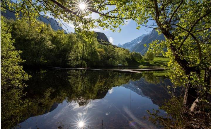 Lac Lauvitel et la Meije © Thierry Maillet - Parc national des Ecrins
