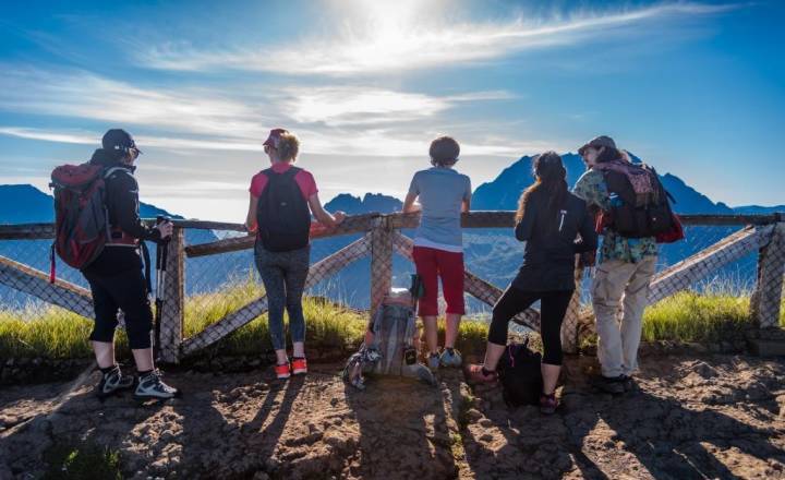 Sortie de découverte Glacière-Mafate - avec Amandine Pierre © Sébastien Conejero - Parc national de La Réunion