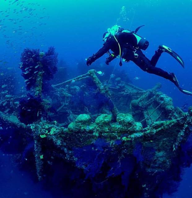 Exploration des fonds marins TIKIdive
