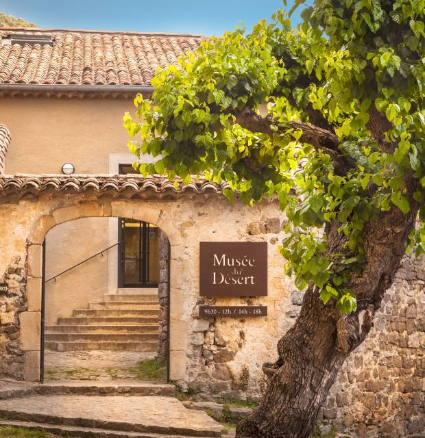 Entrée du musée.jpg